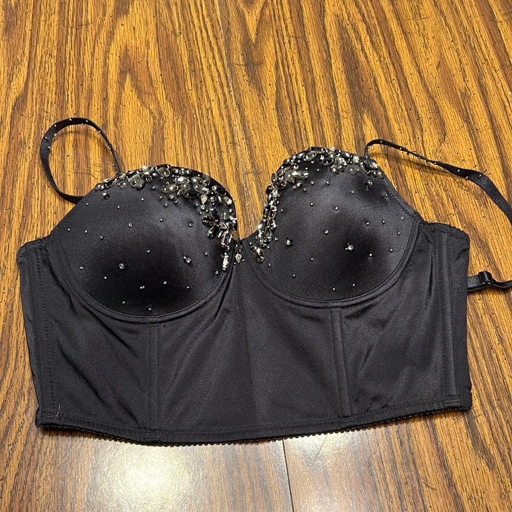 Bebe Black Top with Sequence Size L